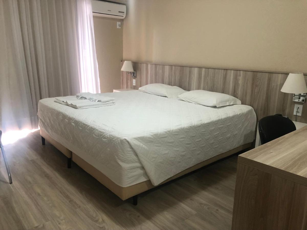 Aquarius Flat Aptos E Suites Santa Cruz do Sul Exteriör bild